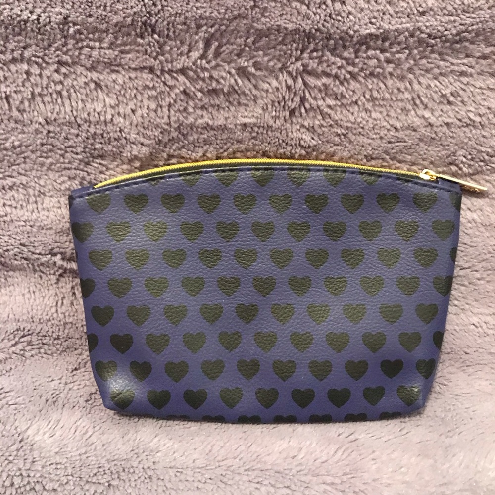 Makeup bag with a surprise inside🎉